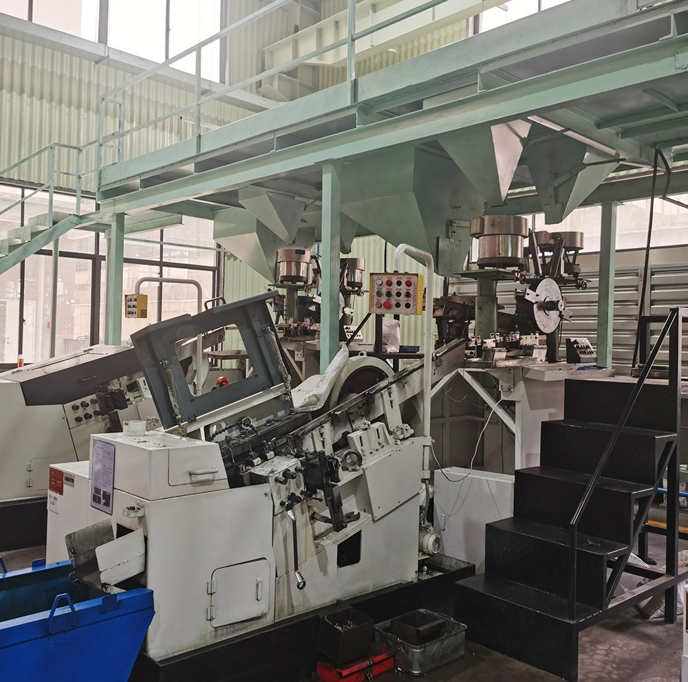 ���˹��ʹ��ݹ���